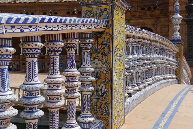 10-Day Andalusia and Morocco from Madrid - Day 2: Seville Highlights—Santa Cruz, Plaza de España, Giralda