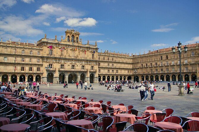3-hour Private Tour of Salamanca - New Cathedral (Catedral Nueva): Late Gothic Meets Renaissance and Baroque