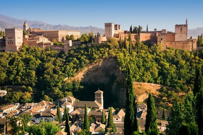 8-Day Spain Tour: Cordoba, Seville, Granada and Toledo from Madrid - La Mancha, Puerto Lápice, and Despeñaperros: The Drive That Sets the Mood