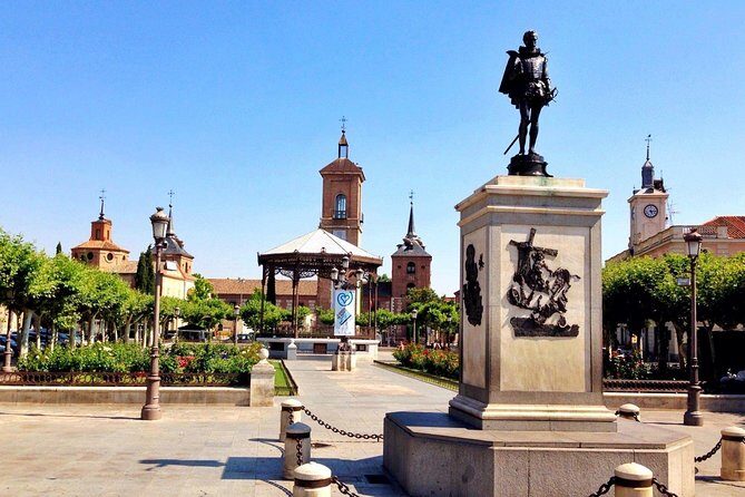Alcalá de Henares Private Tour from Madrid - Guide quality: what to expect from the people running the day