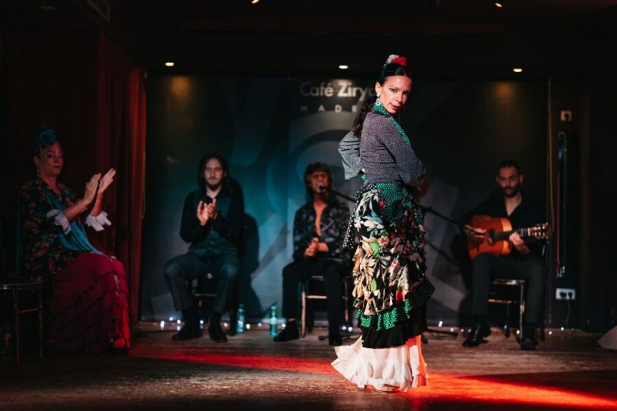 "Algarabía": Flamenco Show at Café Ziryab. Madrid - Café Ziryab and the idea of a real tablao