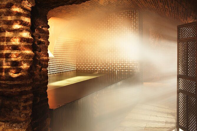 Arabian Baths and 30' Massage at Madrid's Hammam Al Ándalus - The 30-minute essential oil massage: what to expect from the timing