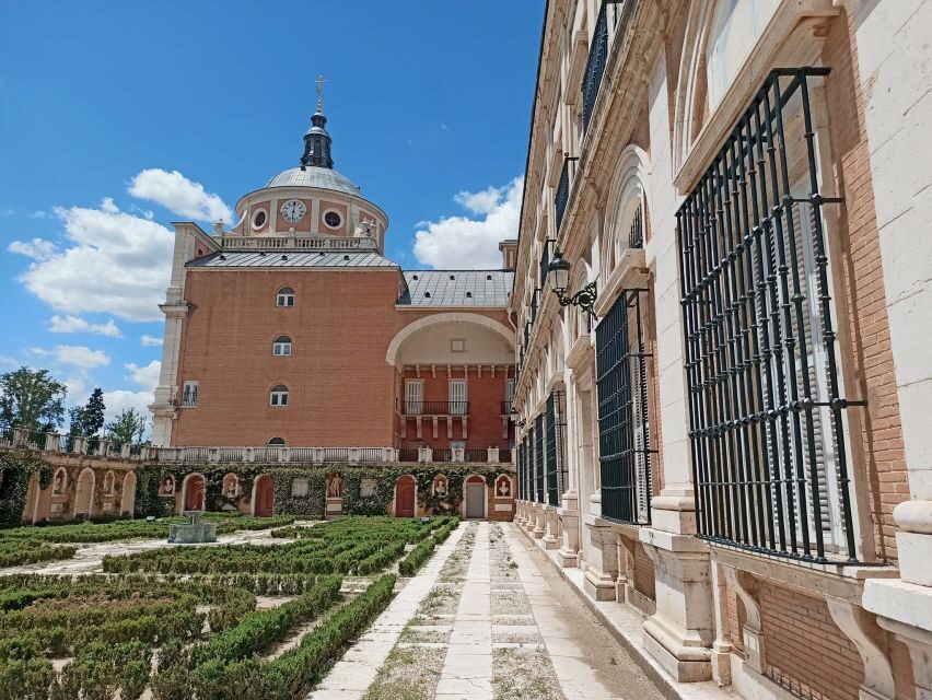 Aranjuez: Royal Palace Guided Tour - Key highlights you’ll actually feel during the tour