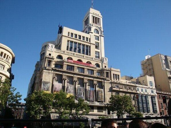 Architecture tour Gran Vía from its best rooftops 20thC - Gran Vía from rooftops: the “why” behind the skyline