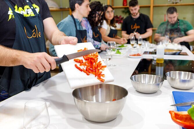 Authentic Tapas Cooking Class at a Private Local Eatery in Madrid - Your 3.5-Hour Tapas-to-Paella Cooking Flow