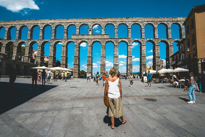 Avila and Segovia: Private Minivan Tour from Madrid - Alcázar of Segovia in 75 minutes: the right length to see the main idea