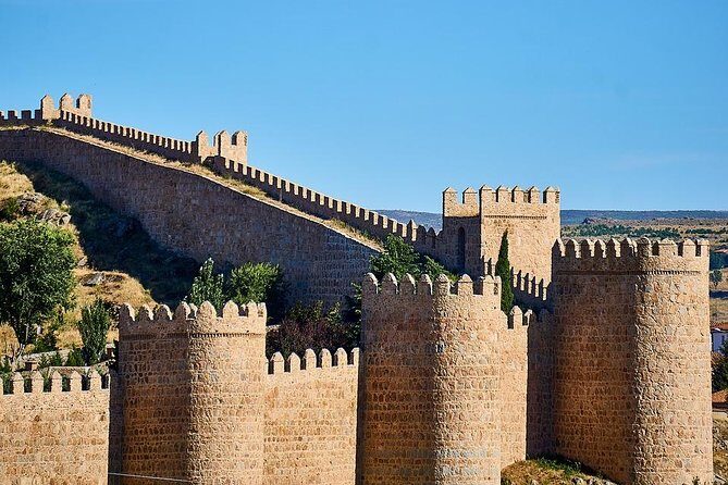 Avila Private tour from Madrid with hotel pick up and drop off - Walking the Casco Histórico de Ávila on your own terms