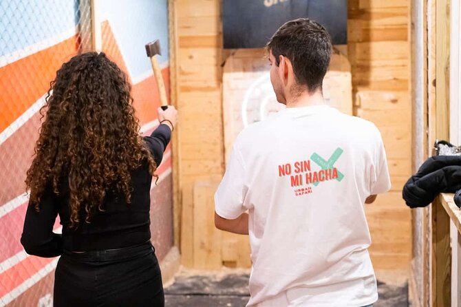 Axe Throwing 1 hour session - The drink service: small detail, big mood shift