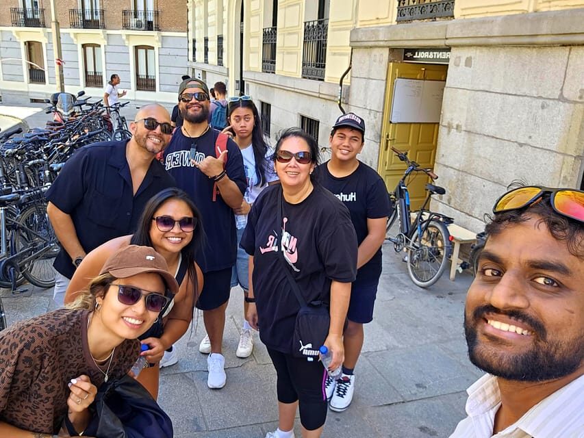 Best of Madrid: 3-Hour Guided Bike Tour in Small Groups - How the 3-hour bike loop actually works (and why it’s smart)