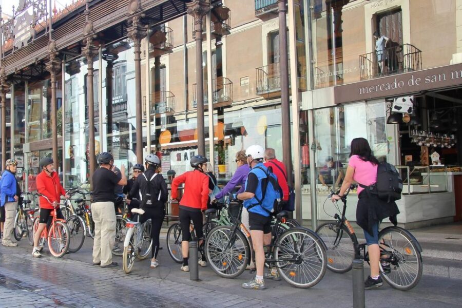 Best of Madrid: 3-Hour Guided Bike Tour in Small Groups - La Latina and Mercado de Cebada: your break + food-market reset