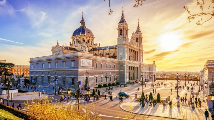 Best of Madrid: Private Walking Tour with a Local - A private Madrid walk that adjusts to your interests