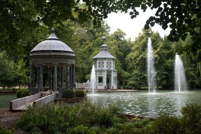 Boat cruise with guide on board + Historical City Adventure Gift - The UNESCO gardens angle: what it means for your viewing (not just a label)
