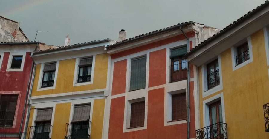 Cuenca: Nighttime Highlights Walking Tour in Spanish - Cuenca After Dark: Why This Night Walk Feels Different