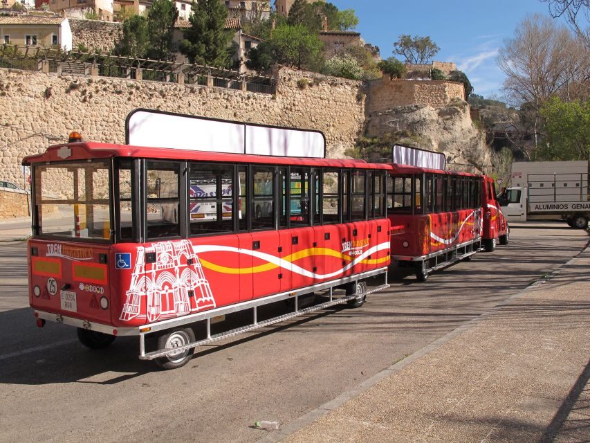 Cuenca: Tourist Train Tour - Plaza Mayor to the Huecar: the quick orientation win