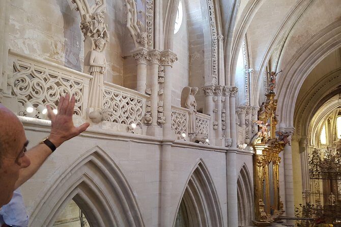 Day Trip to Cuenca from Madrid with Cathedral Visit - Casas Colgadas: cliffside houses and the Abstract Art Museum