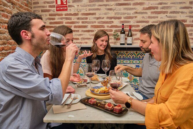 De Tapas in Malasaña: Evening Wine and Tapas Tour - Dietary Needs: What You Can Adapt and What Requires Notice