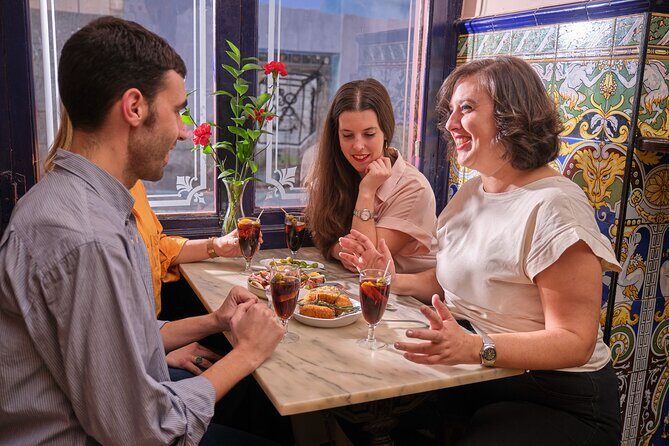 De Tapas in Malasaña: Evening Wine and Tapas Tour - Start at C. de Barceló: Getting Oriented in Malasaña