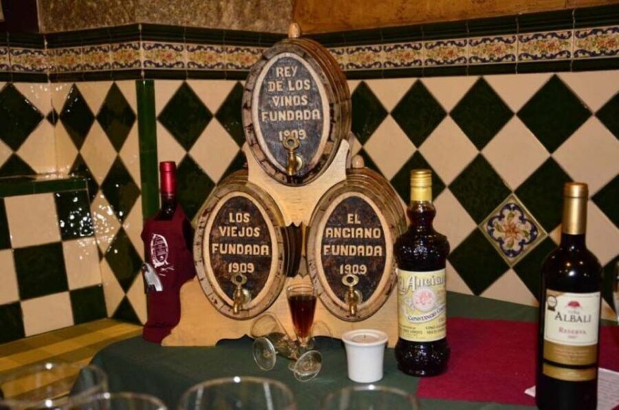 Discover the best "Wines and Tapas in Madrid". - Stop 4: La Muralla on La Latina’s Tapas Street and Torrezno Iberico