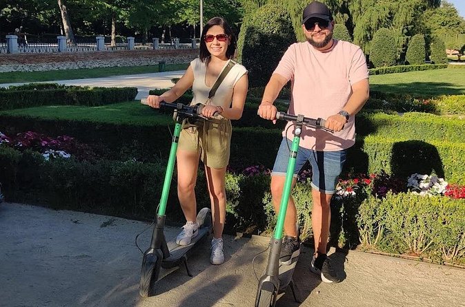 E-Scooter Rental in Madrid - Retiro Park routes: the easiest way to see a big green space