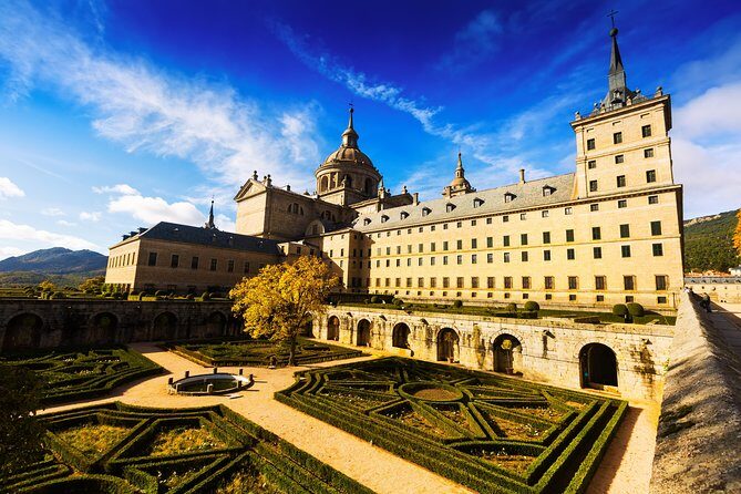El Escorial and Valley of the Fallen Private Tour - Real Sitio de San Lorenzo de El Escorial: The “Everything Complex”