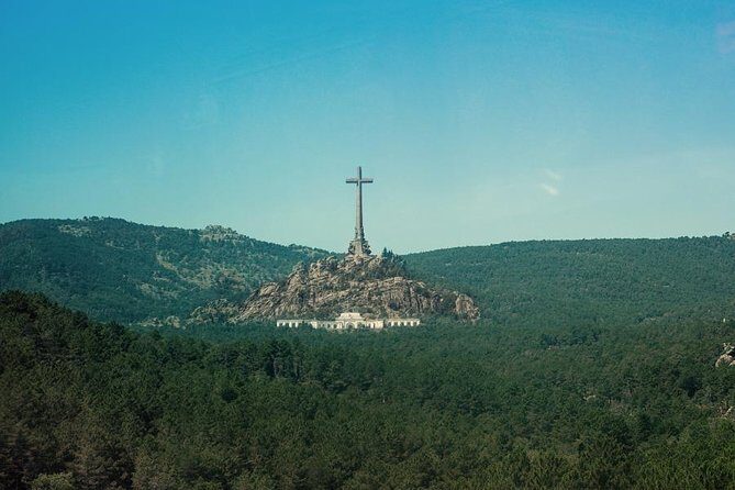 El Escorial, Valley & Segovia day tour from Madrid - Who should book this tour (and who should skip it)