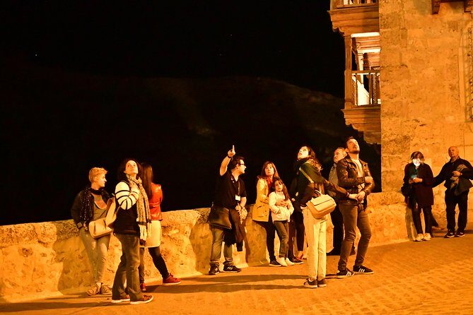 Enchanted Basin - Night Guided Tour - Stop 4: Casas Colgadas and the Hanging Houses Perspective