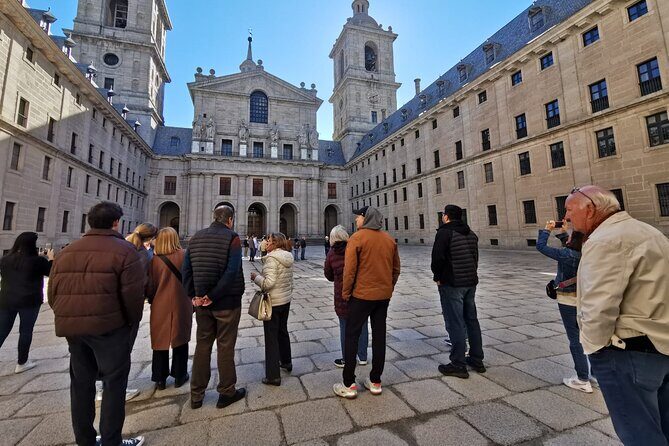 Escorial Monastery and the Valley of the Fallen Tour from Madrid - Bus comfort and Wi-Fi: small thing, big payoff