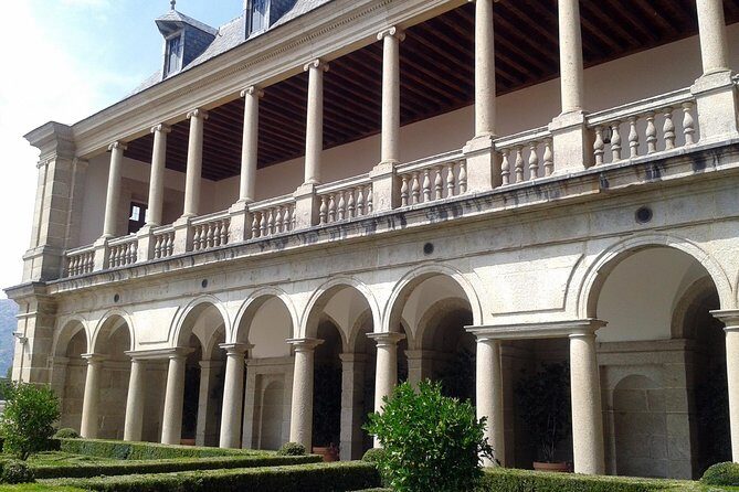 Escorial & Valley and Segovia from Madrid - Your guide experience: friendly pros vs the occasional mismatch
