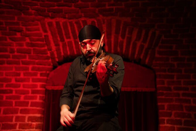 Essential Flamenco: Pure Flamenco Show in the Heart of Madrid - Essential Flamenco in Madrid: why this show feels different