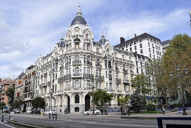 Essential Madrid: Private Walking tour - Romantic Madrid on the Way to Puerta del Sol