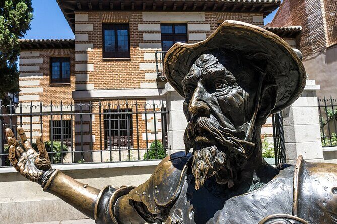 Essential Madrid: Private Walking tour - Almudena Cathedral and the Royal Palace Finish