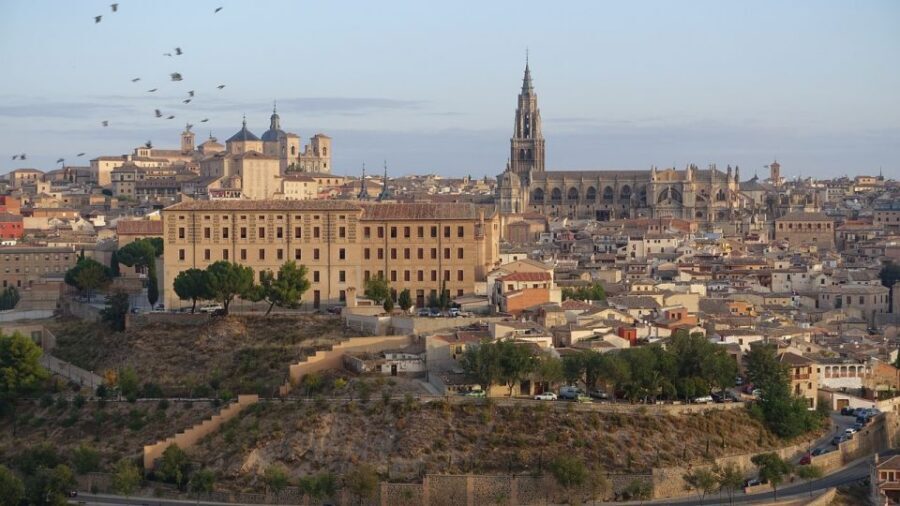 Essential Toledo with monuments and optional Legends tour - Where the tour begins: Zocodover Square and a fast orientation