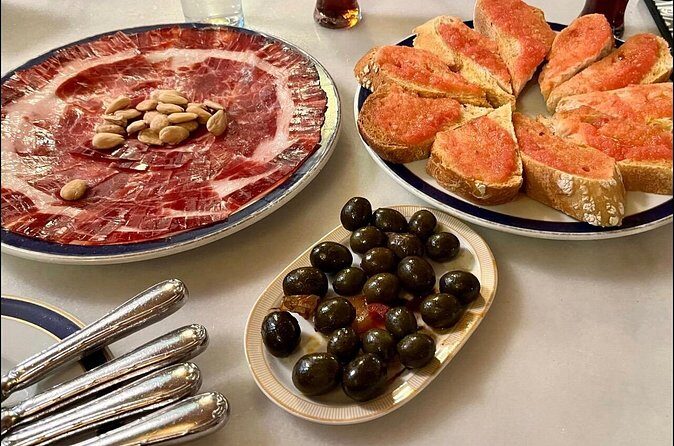Experience Private Tapas and Wine Tour in Madrid - What you actually eat and drink, in plain terms