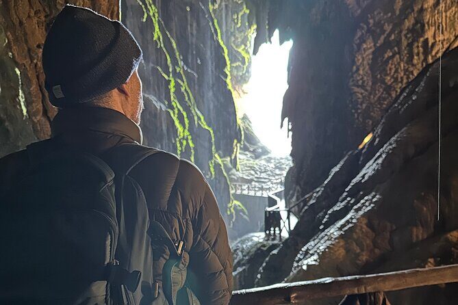 Explore the Stone Monastery and the Kingdom of Aragon from Madrid - Stop 2: Monasterio de Piedra gardens, forests, waterfalls, and caves