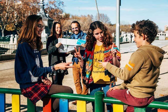 Family Friendly Madrid Private City Tour - Jardines de Lepanto: the reset button in the middle of the walk