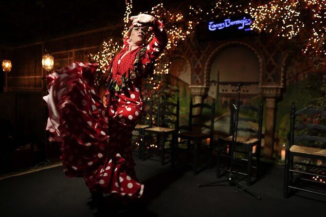 Flamenco Show & Special Menu at Torres Bermejas in Madrid - Gran Vía mini-stop: flamenco legends and Madrid context