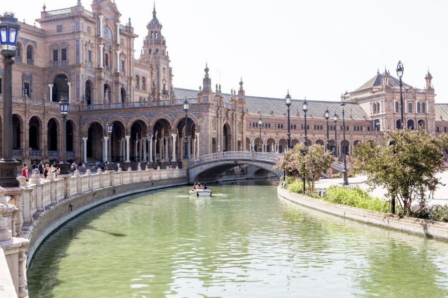 From Madrid: Andalusia with Cordoba and Costa del Sol 6 Days - Day 6: Granada → Madrid, With the Trip’s Final Notes Still in Your Head