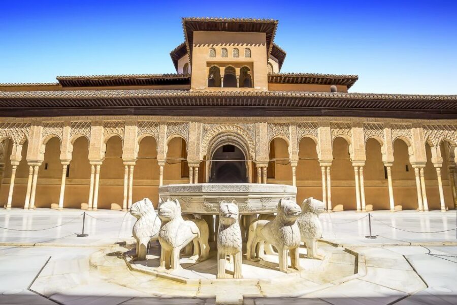 From Madrid: Discover the Best of Andalusia, 4 Nights - Madrid departure and the long-coach reality (no bathroom onboard)
