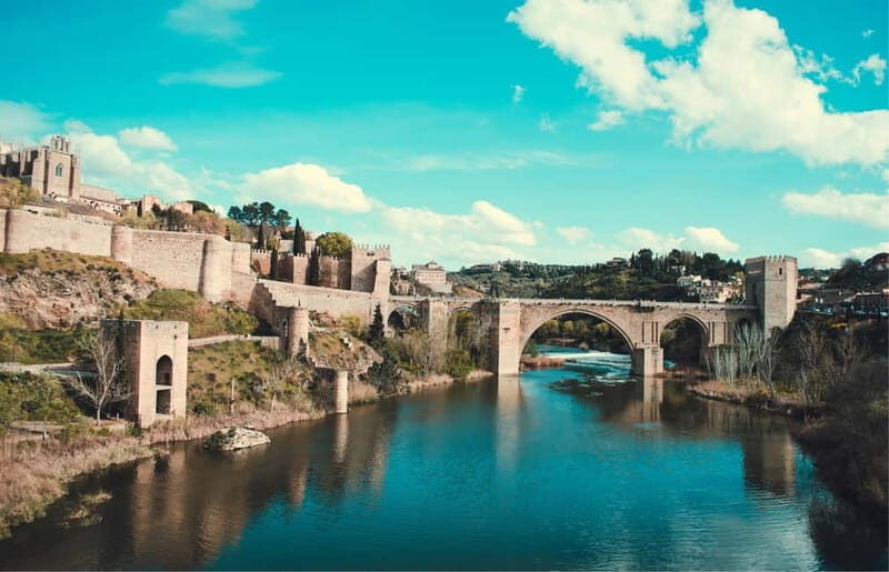 From Madrid: Full Day Trip to Segovia and Toledo - Inside the Alcázar: a quick self-guided look at a royal fortress