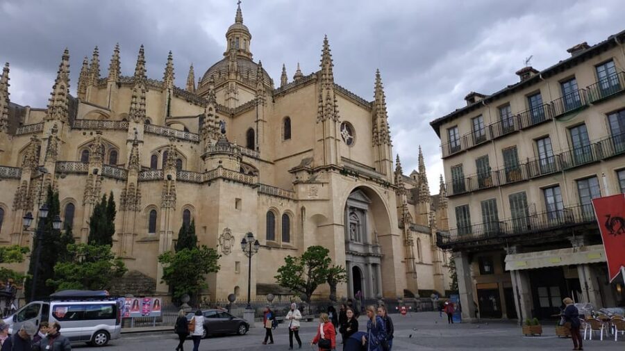 From Madrid: Half-Day or Full-Day Trip to Segovia - How the Guided Experience Feels in Practice (Pace, Groups, and Guides)