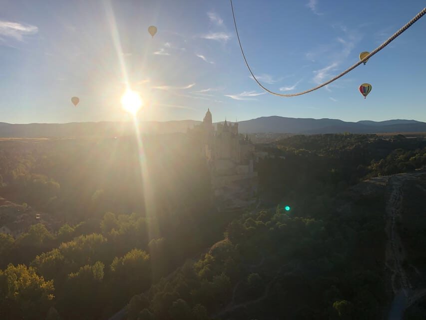 From Madrid: Hot Air Balloon over Segovia with Transfer - The Cava toast and field picnic: the calm payoff after landing