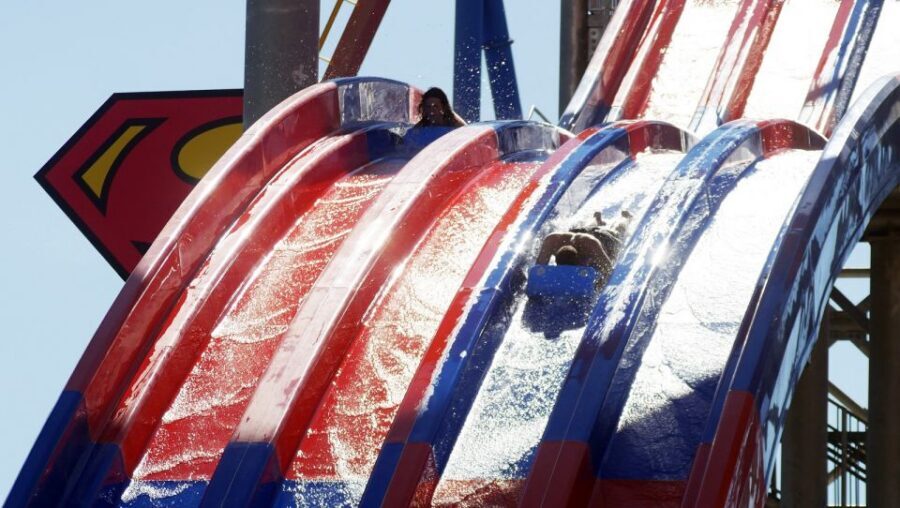 From Madrid: Parque Warner Beach Water Park & Transport - Lunch, snacks, and keeping your day comfortable