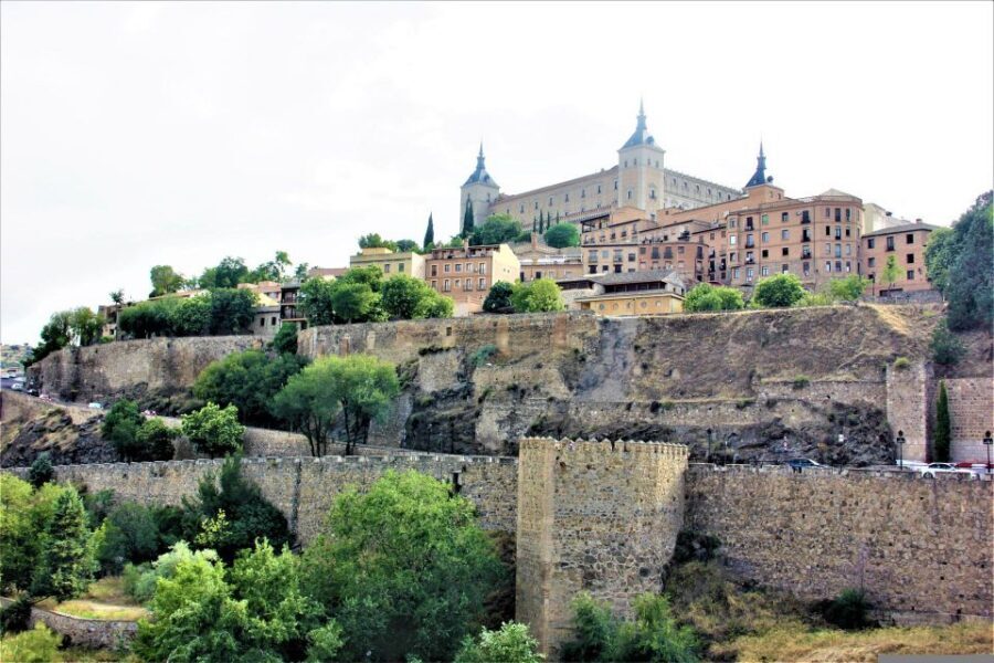From Madrid: Private Highlights of Toledo Guided Day Trip - Toledo Works So Well From Madrid