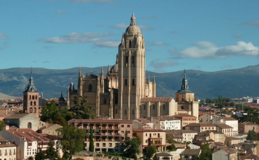 From Madrid: Segovia & Avila Day Trip with Optional Tickets - Lunch in Segovia: Local Food Can Be the Best Part You Don’t Plan