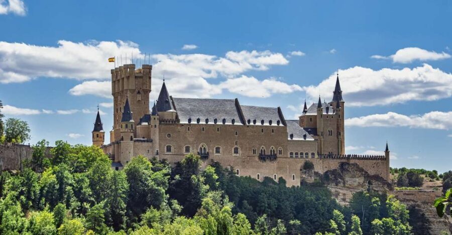 From Madrid: Segovia Highlights Private Half-Day Tour - Should You Book This Segovia Highlights Private Half-Day Tour?