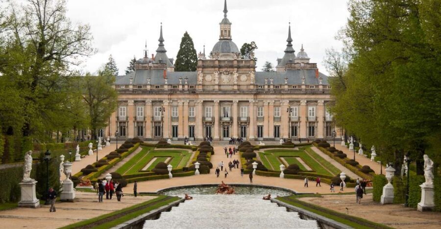 From Madrid: Segovia & La Granja Private Full-Day Tour - Why La Granja and Segovia are the perfect Madrid escape
