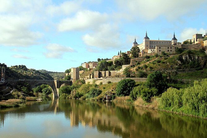 From Madrid: Segovia & Toledo with Alcazar and Cathedral - Getting to Segovia and Toledo: coach comfort, timing, and group size