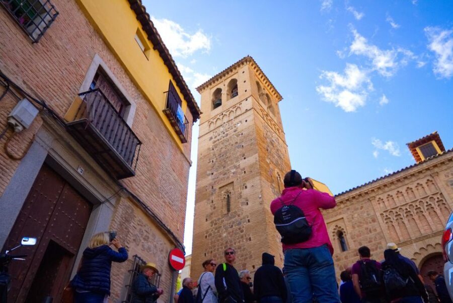 From Madrid: Toledo and Segovia Guided Day Trip - Key points before you go