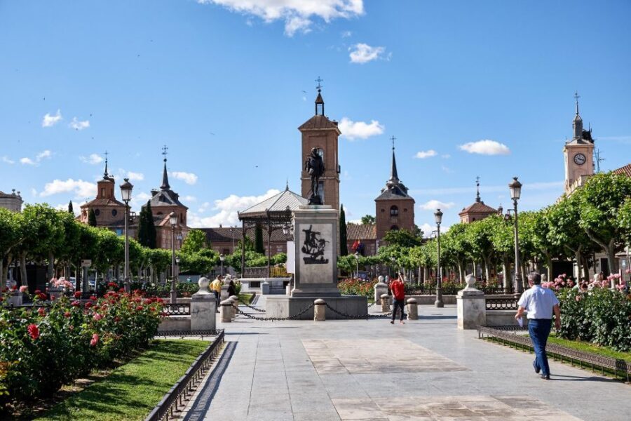 From Madrid: Toledo, Windmills & Alcala de Henares Day Trip - Following Don Quixote through three Spanish cities