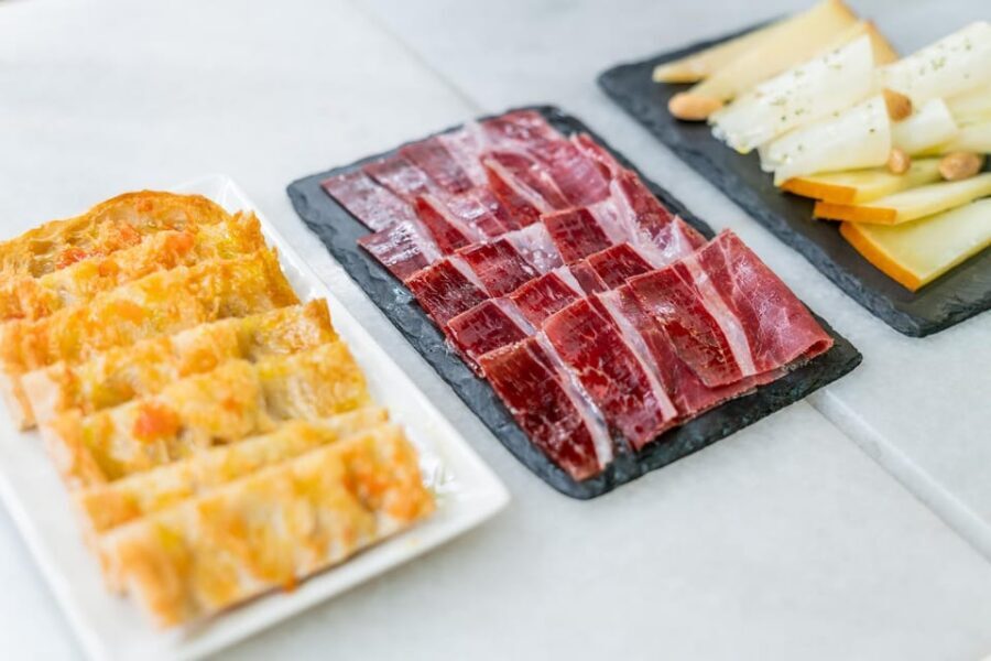 From Madrid: Traditional Villages, Winery Tour & Tapas Lunch - Transportation and Small-Group Feel: Comfortable Enough to Enjoy